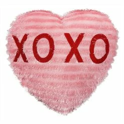 Flash Sale 🔥 Traditions XOXO Heart Pillow 🎁